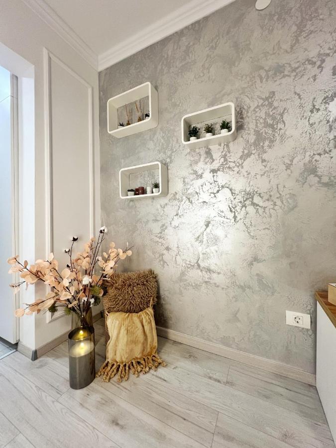 Studio 118 - A Luxury Place,10Min Walk To City Center Timişoara Buitenkant foto